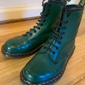 Green classic leather doc dr. martens boots